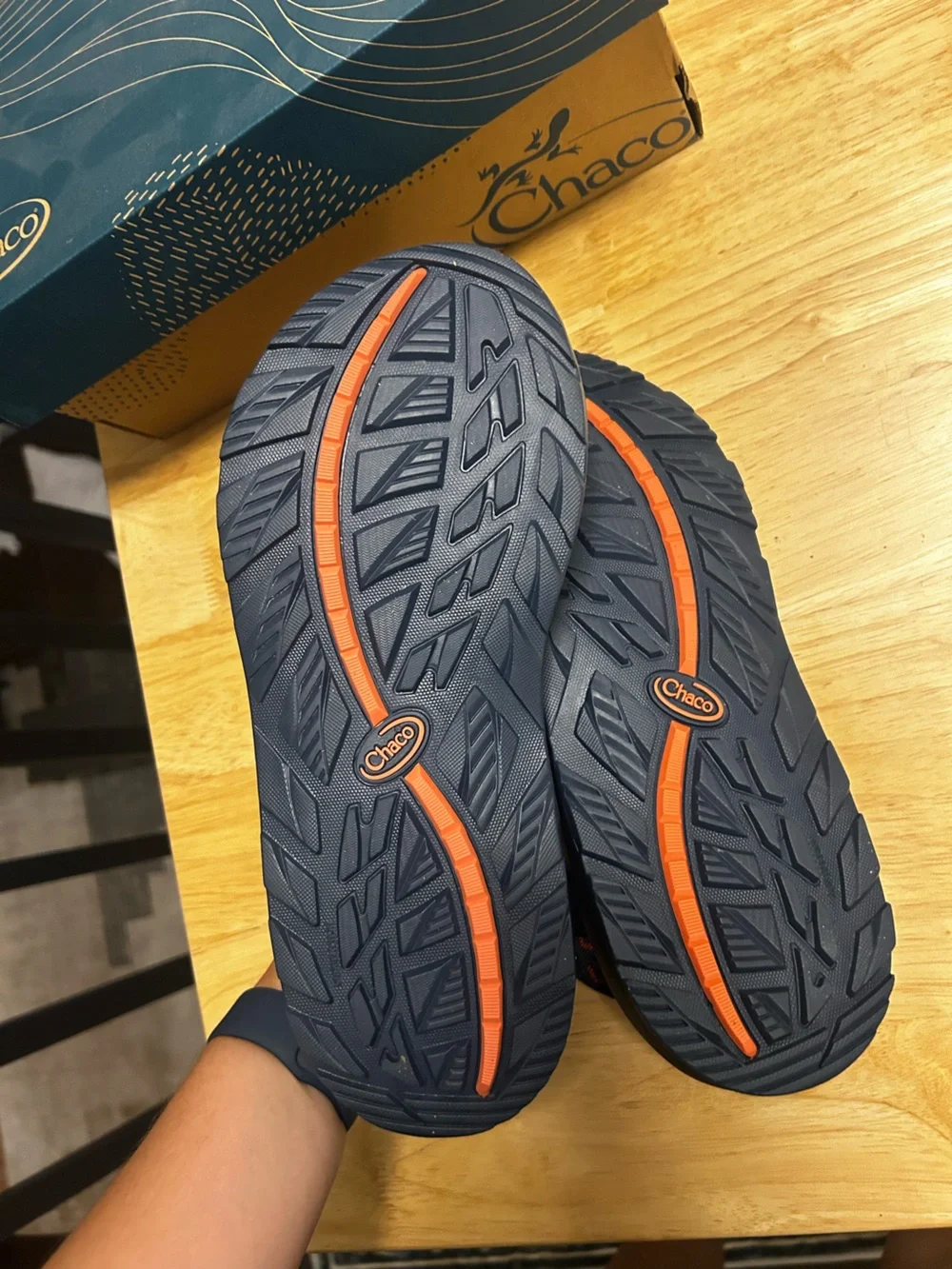 NWT Classic Z2 Chacos Sz 11